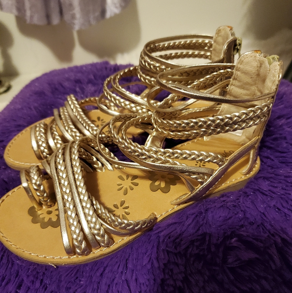 Girls Size 1 Dynasty Gold Gladiator Sandals - NEW
